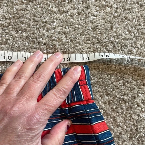 J. Crew Summer Linen Size 4 Women’s Striped Red and Blue Shorts 4th of July - Picture 6 of 7